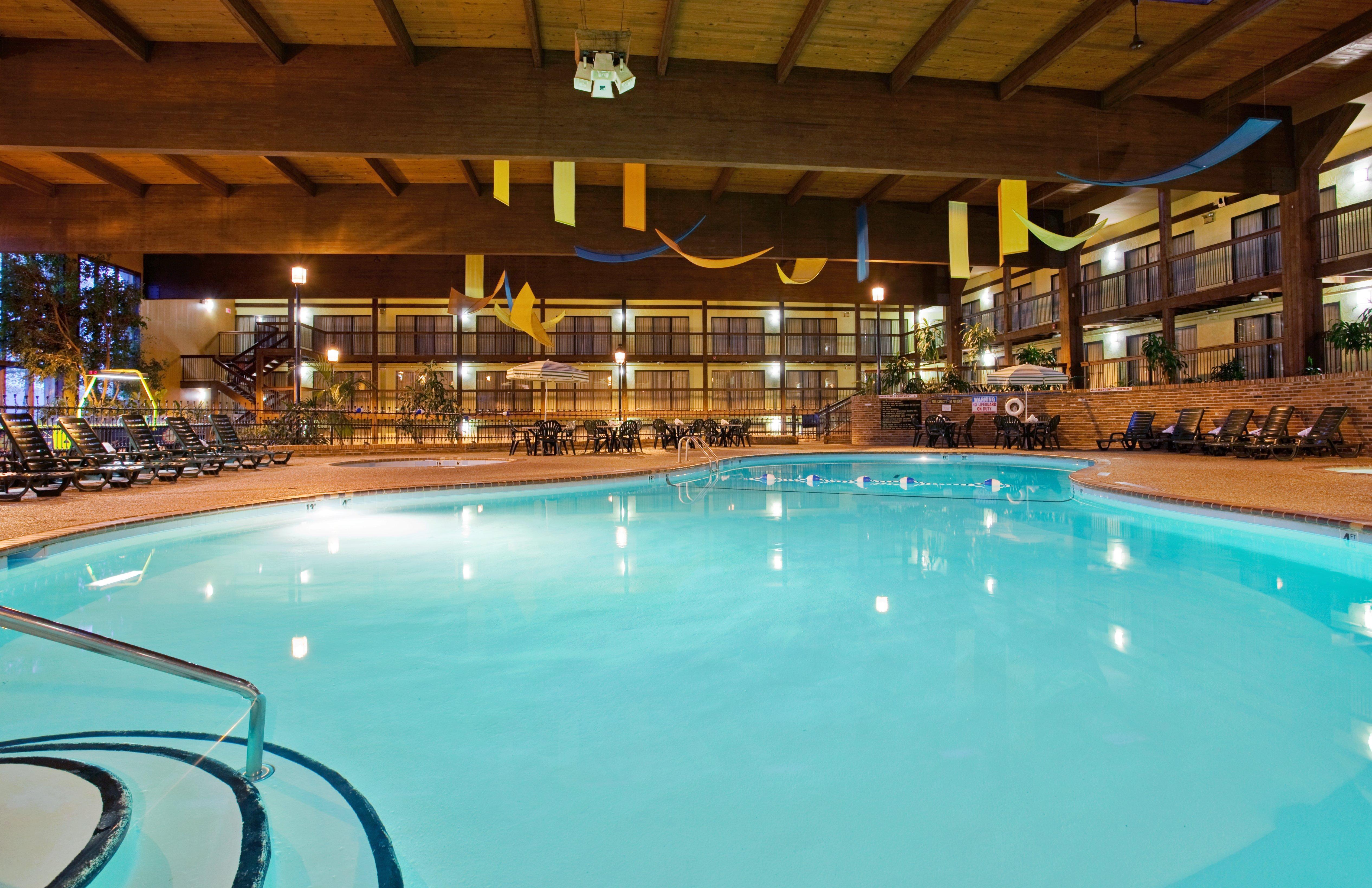 Holiday Inn At Six Flags Saint Louis By Ihg Eureka Exterior foto